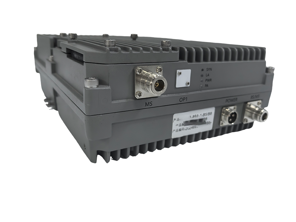  回民三频手机信号接收器2000㎡